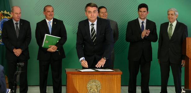 Decreto de Bolsonaro faz curitibanos irem à procura de armas