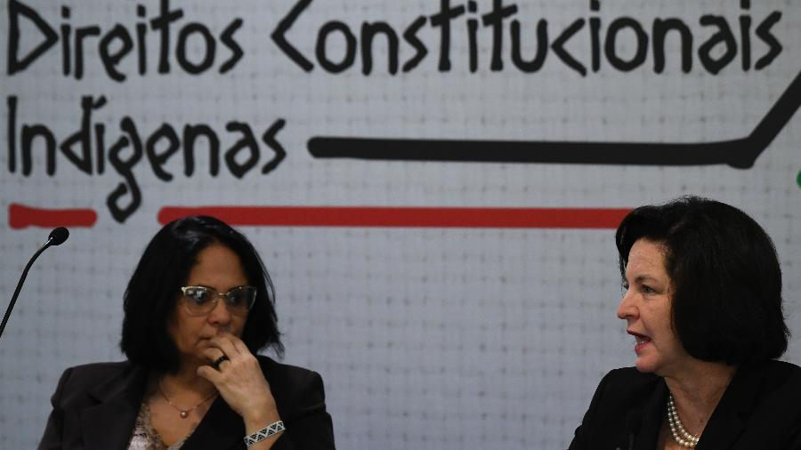 A ministra Damares Alves e a procuradora-geral, Raquel Dodge, em debate sobre os direitos indígenas - Mateus Bonomi/Estadão Conteúdo