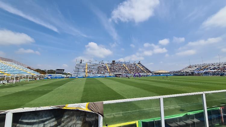 Foto com a lente grande angular do S20 Ultra em dia com sol - Gabriel Francisco Ribeiro/UOL - Gabriel Francisco Ribeiro/UOL