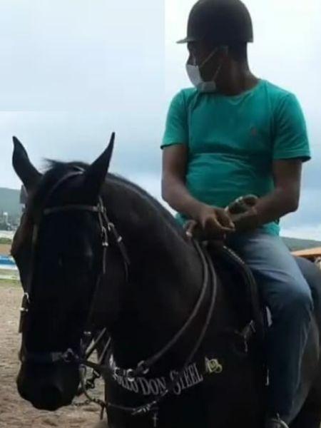 Vaqueiro "Tanda", que morreu no sábado após durante competição - Reprodução/Instagram