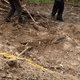 May 3, 2022 - Bodies were found in a mass grave in Kalynivka, a city in the Kyiv region - Reproduction/Twitter/Podolyak_M