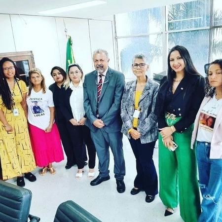 Luciane Farias (de camisa branca e calça preta) em audiência com secretário de Assuntos Legislativos do Ministério da Justiça