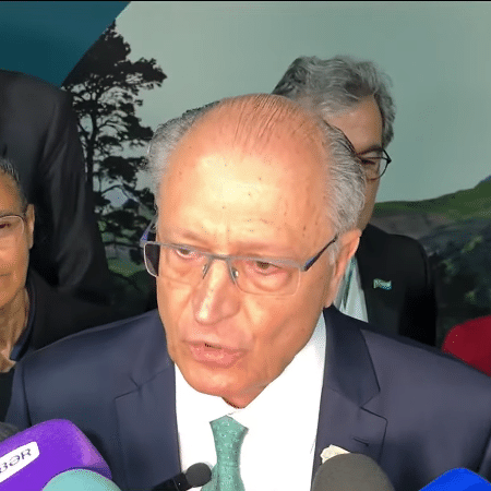 12.nov.2024 - Geraldo Alckmin fala à imprensa durante a COP 29 em Baku, Azerbaijão