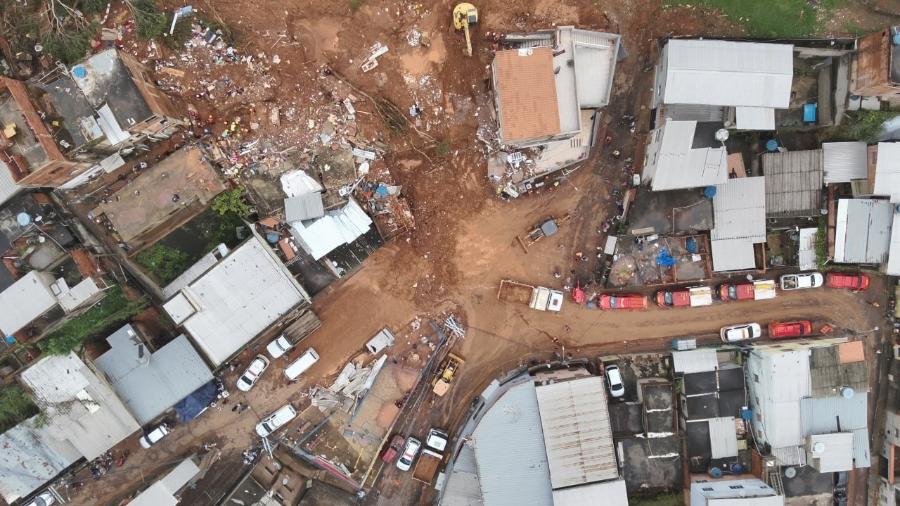 Chuvas em MG: buscas por desaparecidos entram no 4º dia; mortos chegam a 64