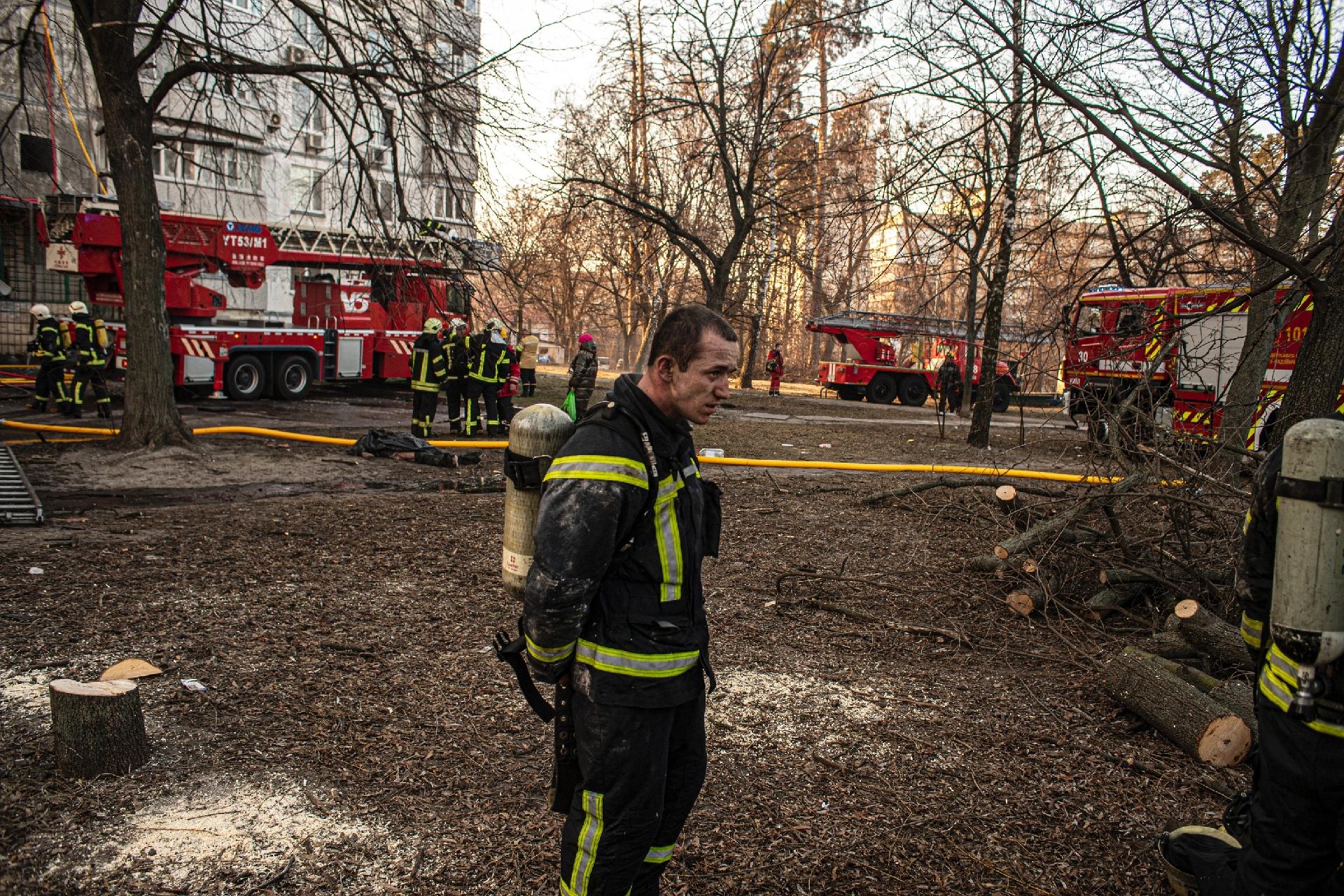 15.mar.2022 - Exatamente às 5h de hoje (0h no horário de Brasília), três grandes explosões consecutivas sacudiram a cidade de Kiev,  na Ucrânia. - André Liohn