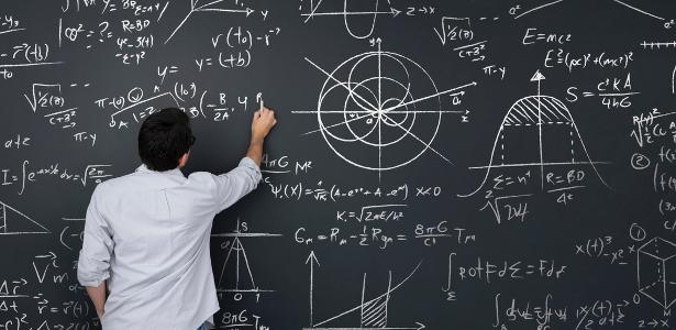 Google lança IA que também aceita áudio e foto -e resolve lição de física