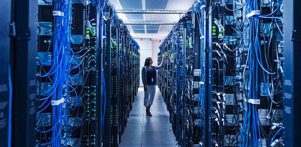 Inimiga do clima? Como a IA sobrecarrega uso de energia dos data centers