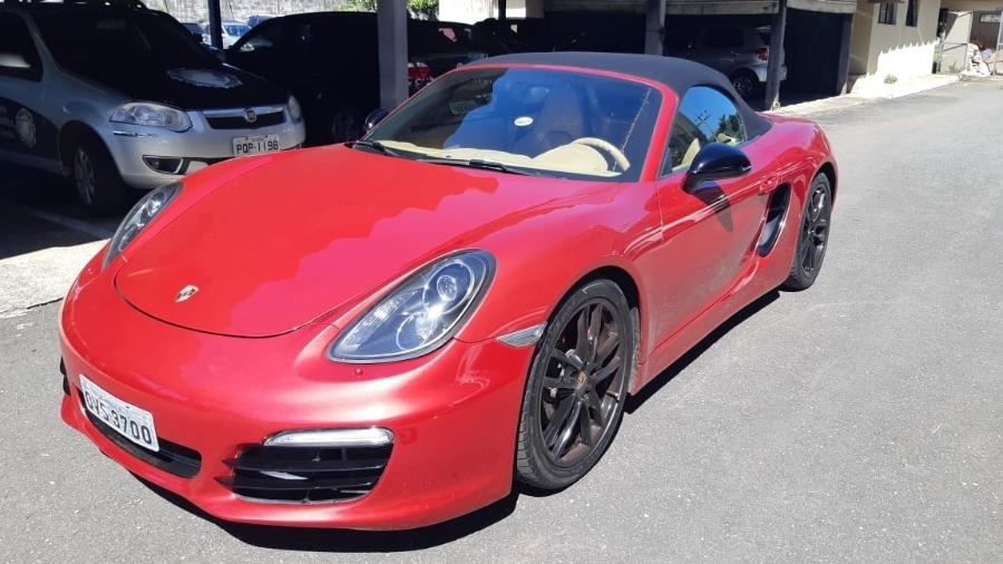 Porsche comprado por empresário após receber R$ 18 mi por engano foi apreendido - Divulgação/Polícia Civil