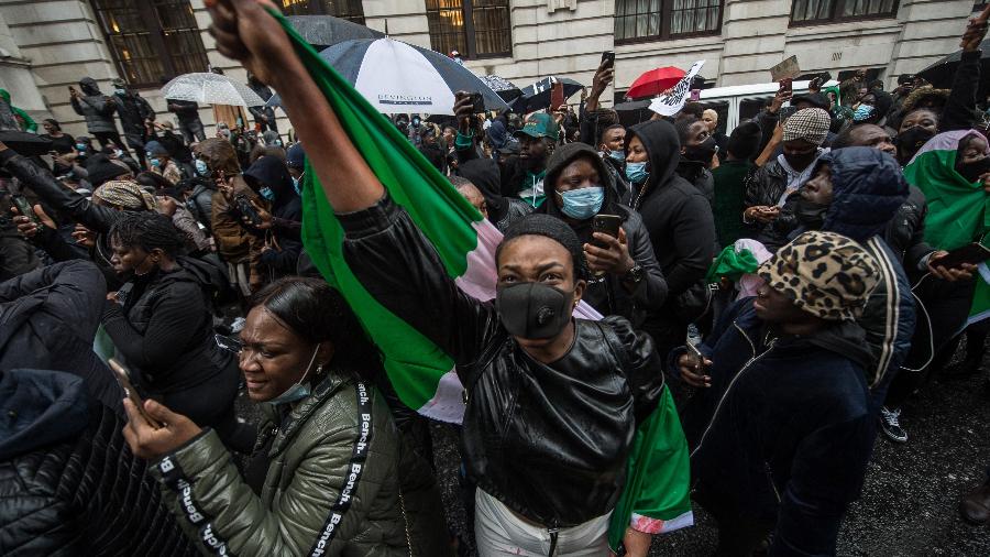 Protestos de Nigerianos na Inglaterra contra o governo da Nigéria - Guy Smallman/Getty Images