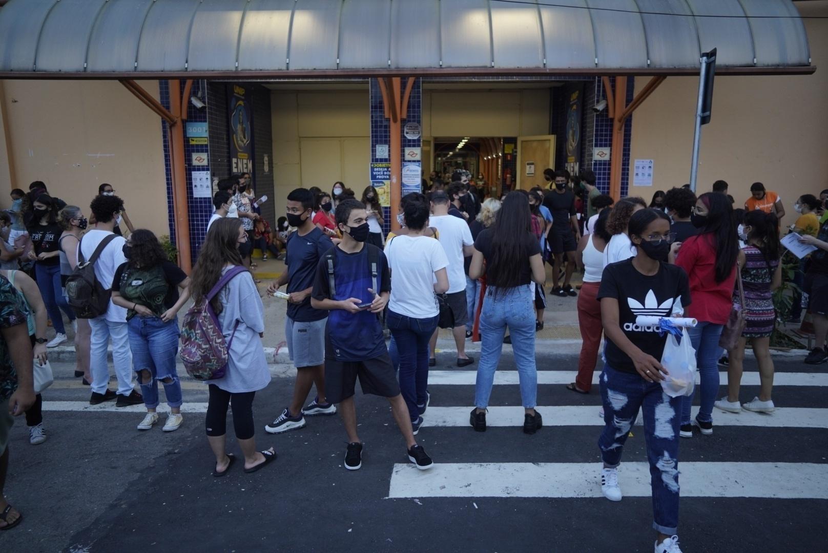1º dia do Enem na unidade Marquês de São Vicente da Unip, na zona oeste de São Paulo - André Porto/UOL