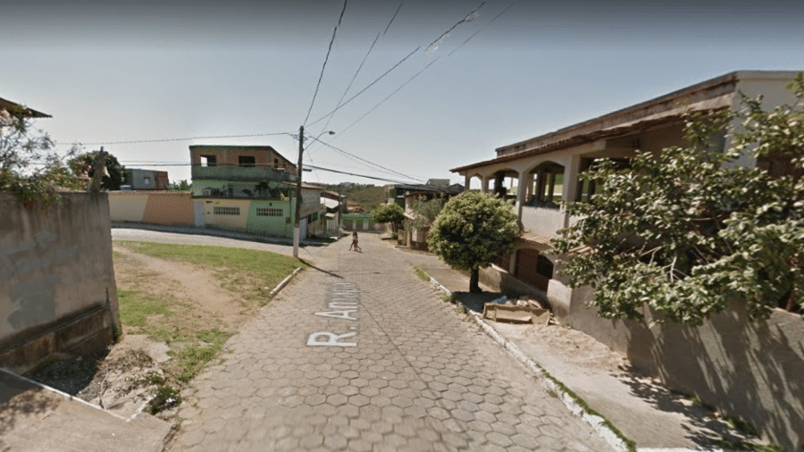 Mulher foi encontrada morta em casa, na cidade de Viana (ES), após alerta dado pelo filho - Reprodução/Google Street View