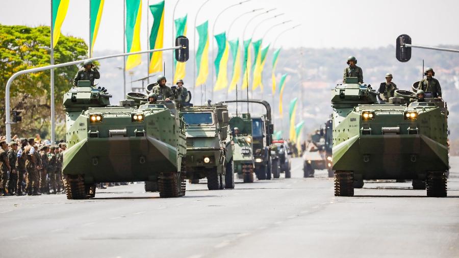Desfile dos tanques do exército - Alan Santos/PR