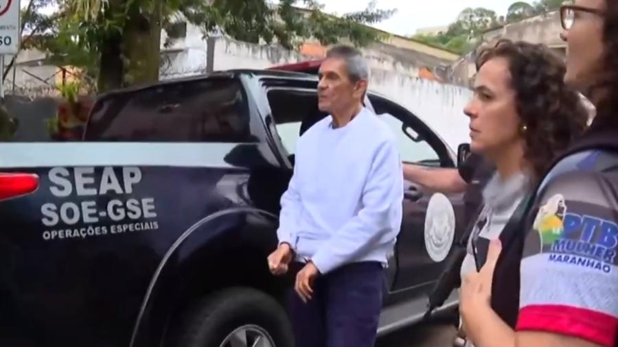 Ex-deputado federal Roberto Jefferson chega para prestar depoimento - Reprodução/GloboNews