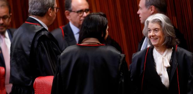 Cármen Lúcia renuncia à sua cadeira no TSE