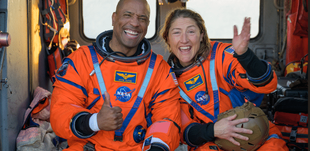 Artemis 2: astronautas passam por exames médicos em navio da Marinha