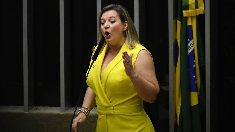 A líder do Governo na Câmara, Joice Hasselmann (PSL-SP), discursa durante a votação da Reforma da Previdência, no plenário da Casa, em Brasília (DF), nesta quarta-feira (10) - Mateus Bonomi/Agif/Estadão Conteúdo