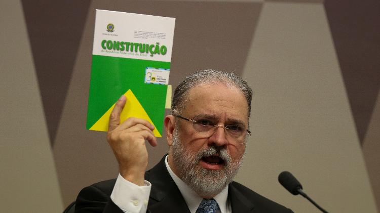 STF retoma julgamento | PGR e AGU defendem prisão após condenação em 2ª instância