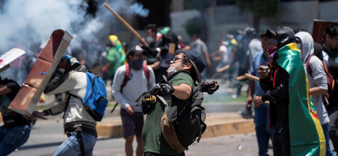 Manifestantes durante protesto em Cochabamba, na Bolívia - Danilo Balderrama/Reuters
