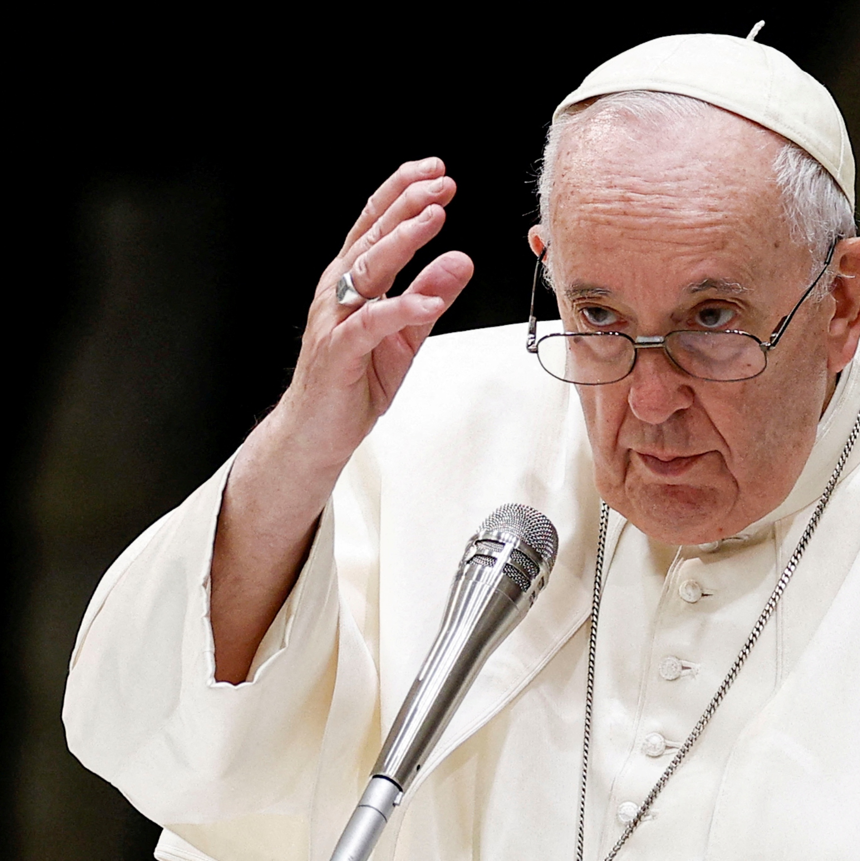 Papa Francisco faz apelo veemente sobre Faixa de Gaza: Cessem o