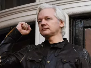  'O maior roubo da história': o dia em que Assange me explicou a Internet