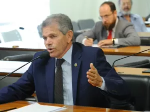 Vice-presidente do PT no DF é preso por suspeita de prática de crime de pedofilia