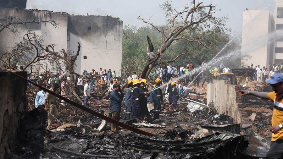 Air India confirma 241 mortos; número oficial depende de DNA, diz país