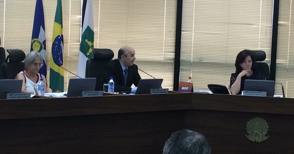 Aumento de 16% no salário | MPF aprova reajuste a promotores federais