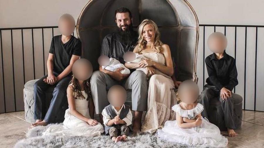 Rhonita Miller e quatro de seus filhos foram assassinados em ataque contra veículos em que viajavam - CBS news