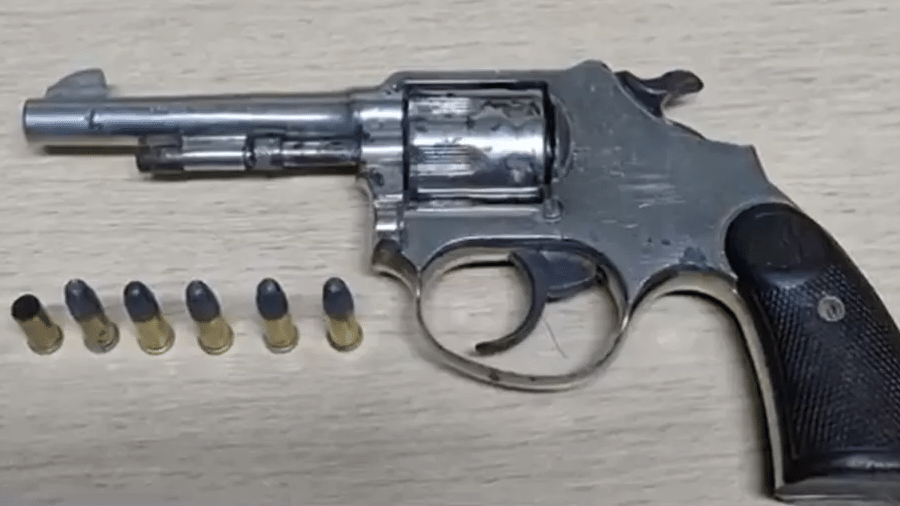 Arma utilizada pelo homem de 21 anos que tentou matar a avó de sua enteada em Rio das Pedras (SP) - Polícia Militar do Estado de São Paulo