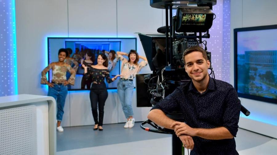 Gabriel Luiz no estúdio da TV Globo, em Brasília. O jornalista, formado pela UnB, é editor de notícias nos jornais locais da emissora - Reprodução/redes socaiais