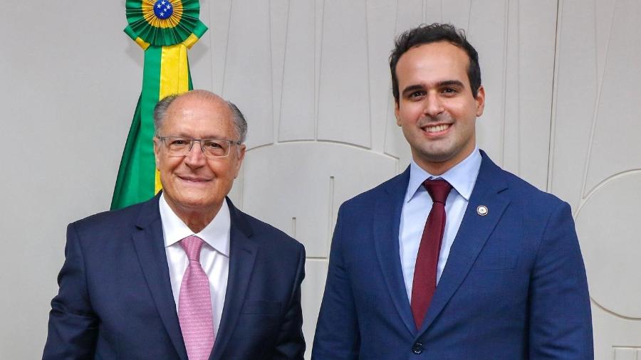 O vice-presidente Geraldo Alckmin (PSB) e o vice-governador da Paraíba, Lucas Ribeiro (PP)