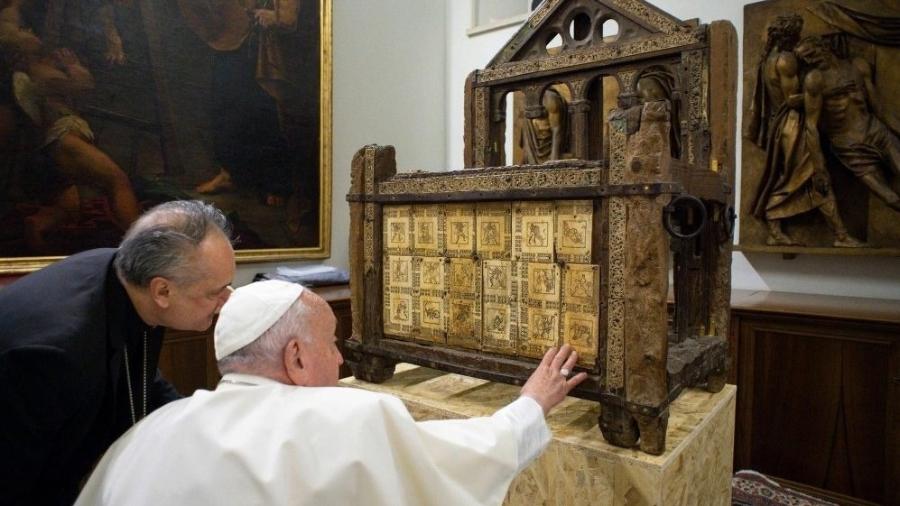 Trono foi apresentado a papa Francisco em outubro do ano passado - Vatican News/Reprodução