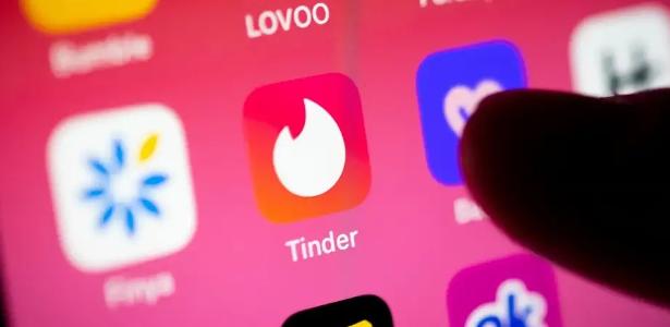 Amor na era do deslize de dedos: como apps mudaram o namoro no Brasil