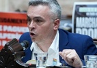 Deputado argentino tem celular roubado durante entrevista ao vivo em SP