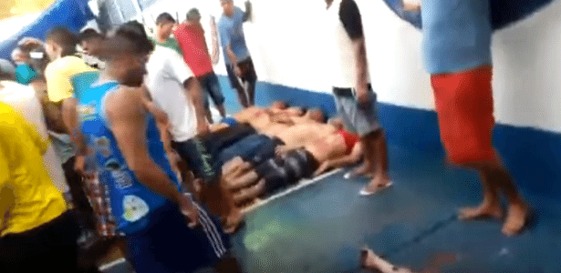 Corpos de presos mortos durante rebelião no Complexo Penitenciário Anísio Jobim - Reprodução/Youtube