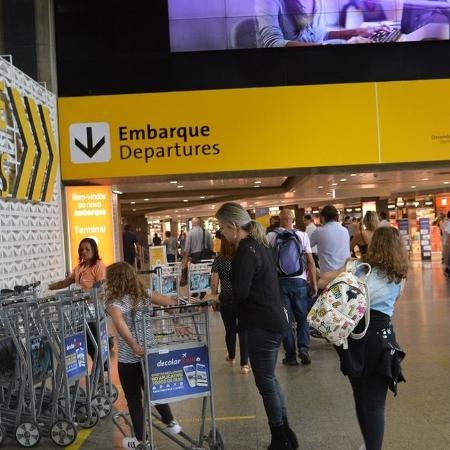 Irmãs foram presas com cocaína no Aeroporto de Guarulhos ao tentarem embarcar para Paris - Rovena Rosa/Agência Brasil