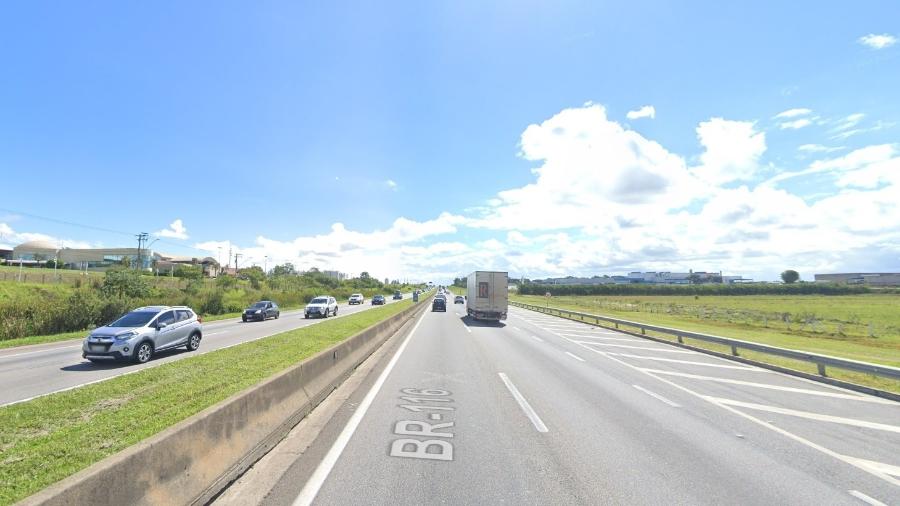 Acidente deixou um morto e três feridos na Via Dutra - Google Street View/Reprodução