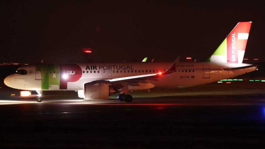Acidente ocorreu entre avião da TAP Air Portugal e uma moto na pista do aeroporto da Guiné-Conakry  - Reprodução/Facebook NSH Aviation