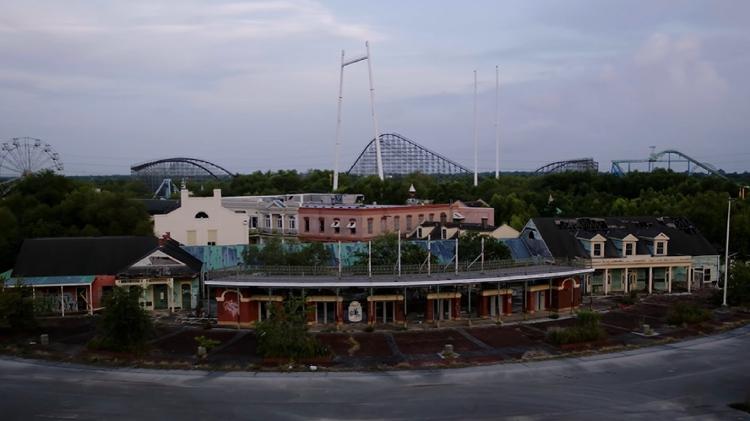 park - Playback/YouTube Bright Sun Movies - Playback/YouTube Bright Sun Movies