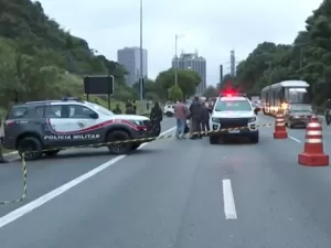 Perseguição policial termina com três presos na Marginal Pinheiros na virada de ano