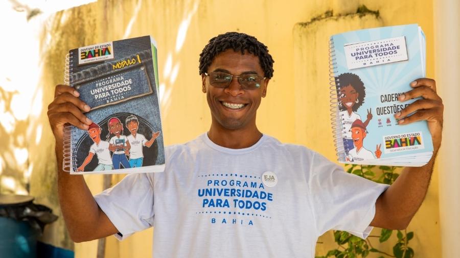 Tiago Juvenal fez pré-vestibular gratuito em Salvador