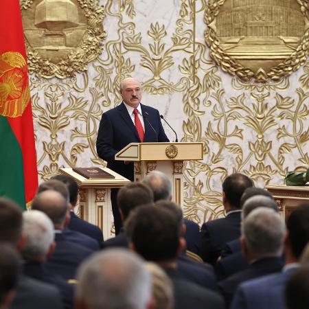 Alexander Lukashenko toma posse em seu 6º mandato em uma cerimônia sigilosa em Belarus - Maxim Guchek/BELTA/AFP