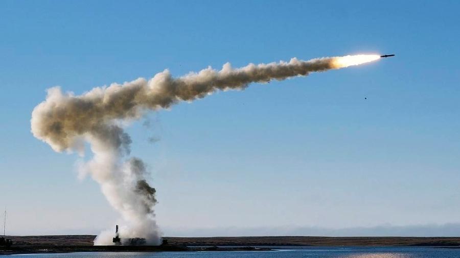 Míssil Onyx pode viajar até 300 km de distância e destruir navios - TASS Russian News Agency