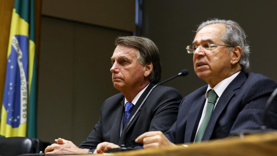 Jair Bolsonaro (PL) e ministro da Economia, Paulo Guedes - Clauber Cleber Caetano/PR