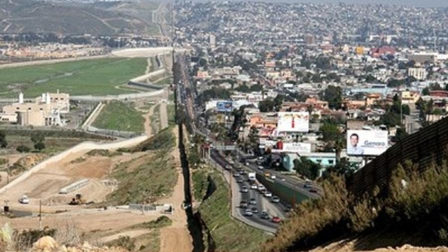 Muro na fronteira do México com os Estados Unidos - Pixabay