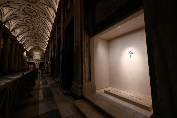 Uma vista do túmulo do Papa Francisco na Basílica Papal de Santa Maria Maior (Santa Maria Maggiore), em Roma, Itália, 27 de abril de 2025 Uma vista do túmulo do Papa Francisco na Basílica Papal de Santa Maria Maior (Santa Maria Maggiore), em Roma, Itália, 27 de abril de 2025