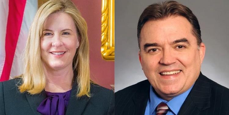 Deputada Melissa Hortman e senador John Hoffman Deputada Melissa Hortman e senador John Hoffman