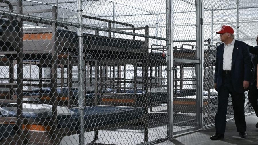 Trump visitou em junho o novo centro de detenção de migrantes, apelidado de "Alligator Alcatraz", na Flórida
