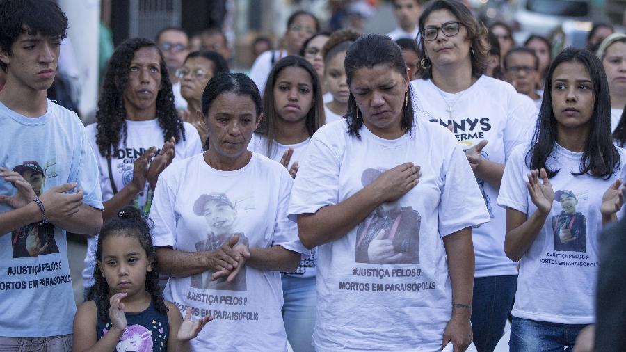 7.dez.2019 - Familiares das vítimas se reúnem em ato ecumênico em Paraisopolis, uma semana depois do massacre no Baile da DZ7 - Marlene Bergamo/ Folhapress
