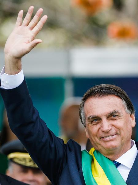7.set.2022 - O então presidente Jair Bolsonaro (PL) durante os desfiles de 7 de Setembro, no ano passado - Alan Santos/PR